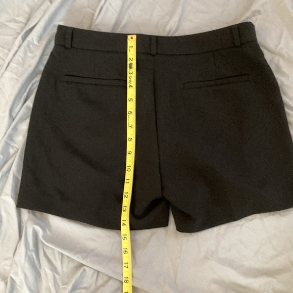 2 for $10 | Banana republic dressy shorts size 4 - Picture 4 of 4